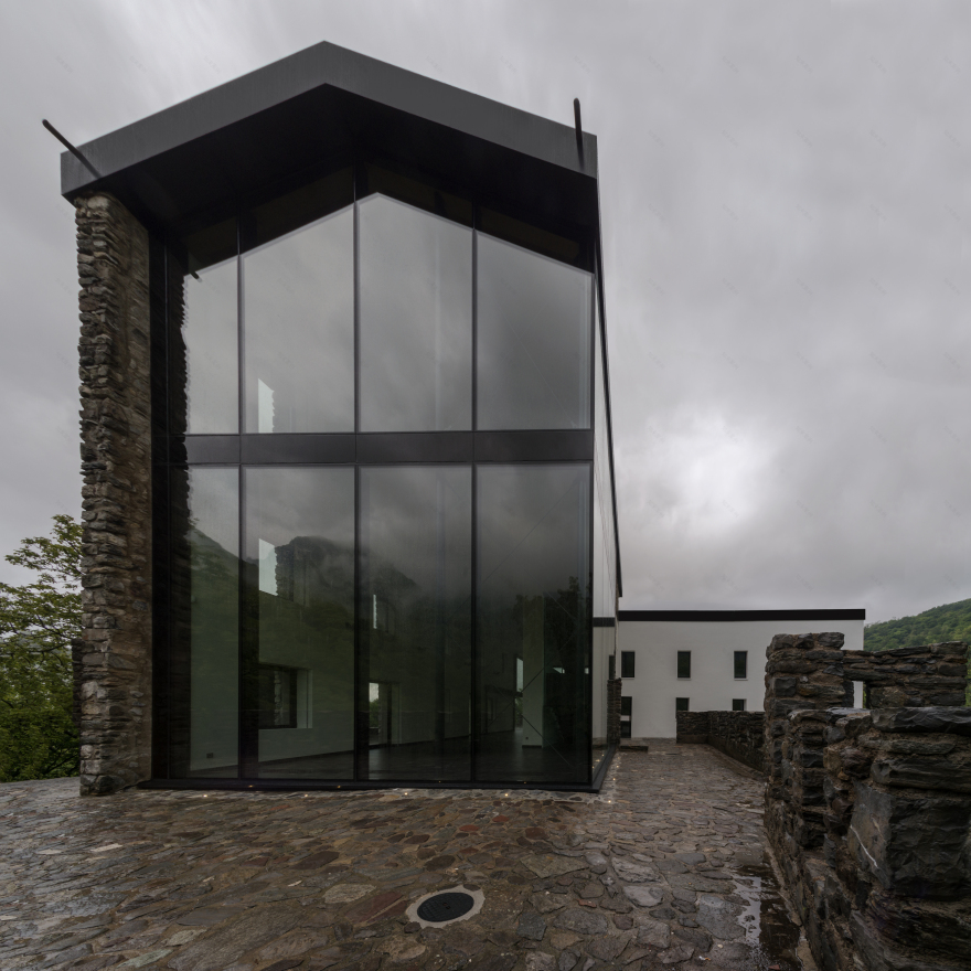 中世纪城堡的现代复兴·环保节能与历史遗迹的完美融合-5