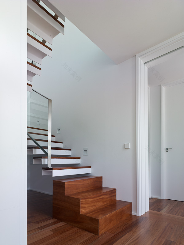 西班牙 Avilés 市简约别墅,诠释现代生活理念-30