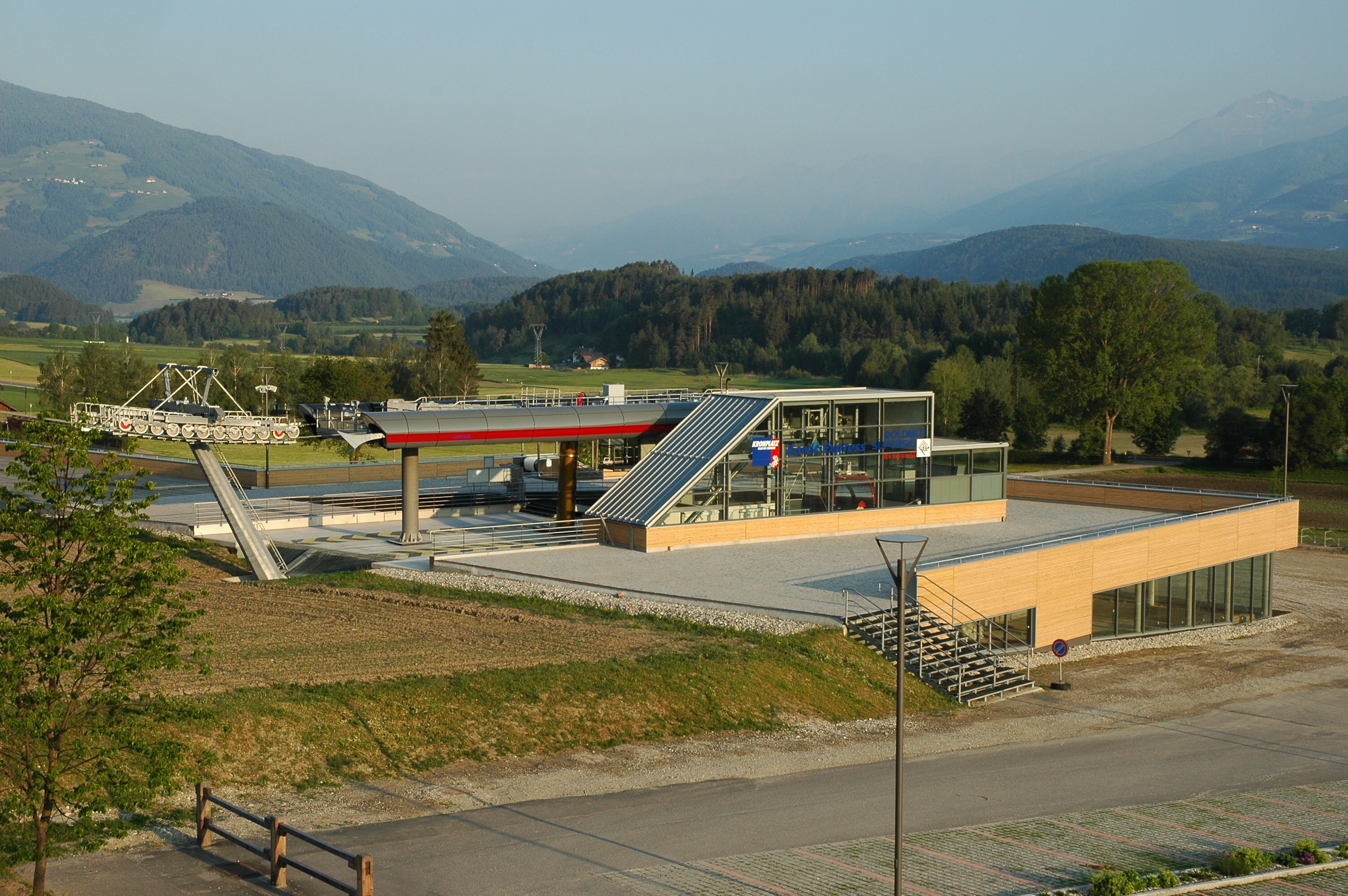 KRONPLATZ cable car _ Dolomiti Superski-5