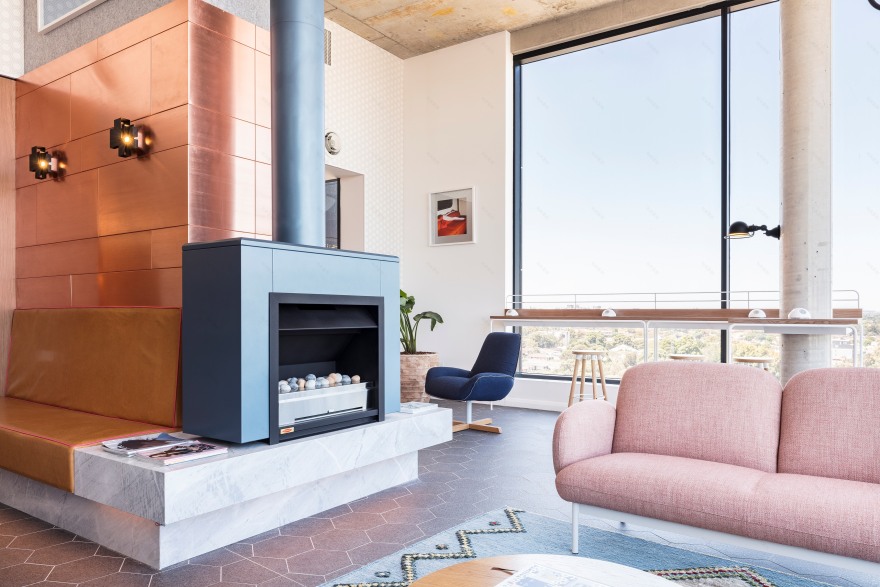 悉尼机场“Felix 酒店” | 澳大利亚版“中世纪现代”风格的设计-17