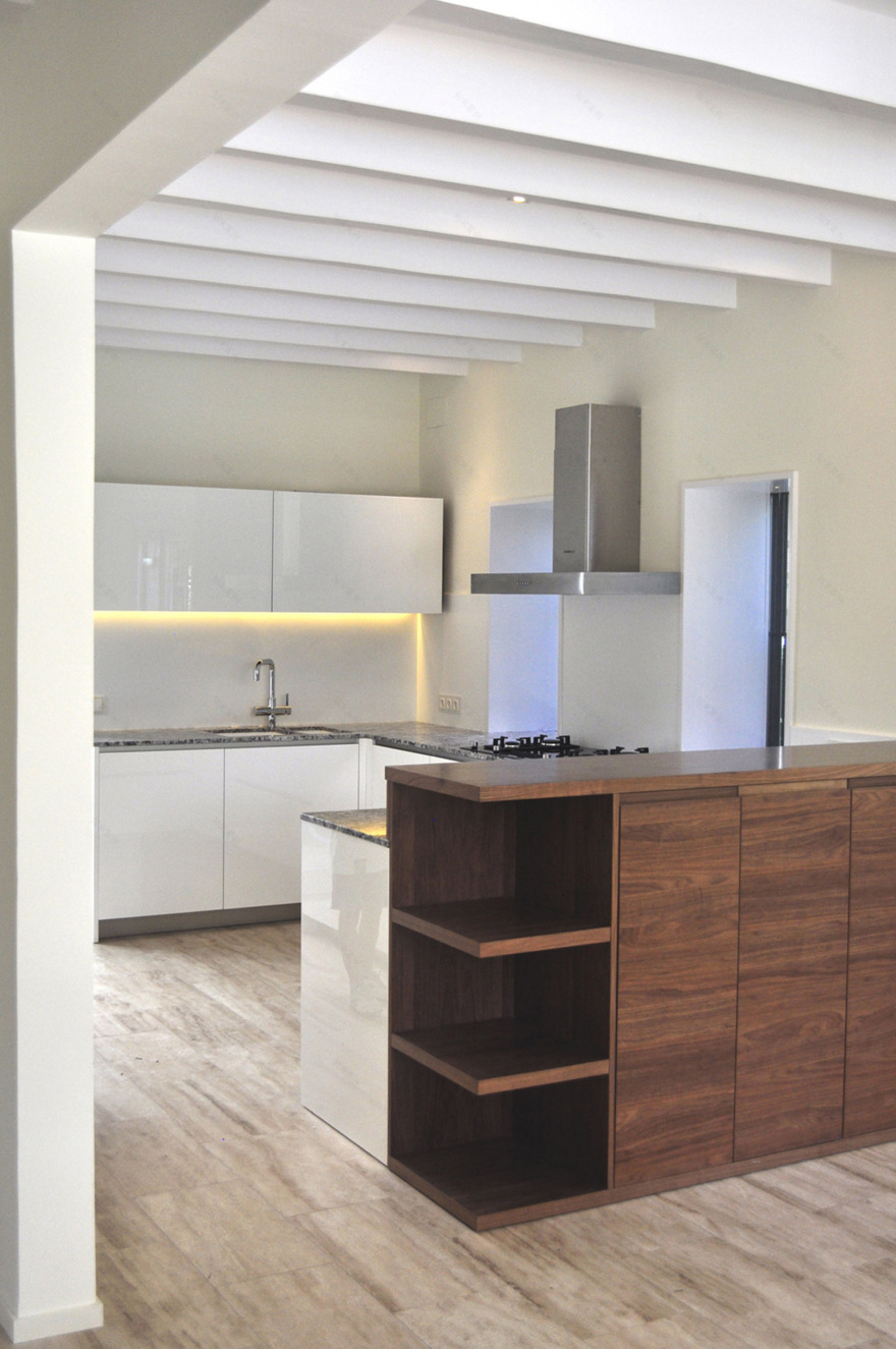 重塑 50 年代传统度假屋,连接室内外生活-5