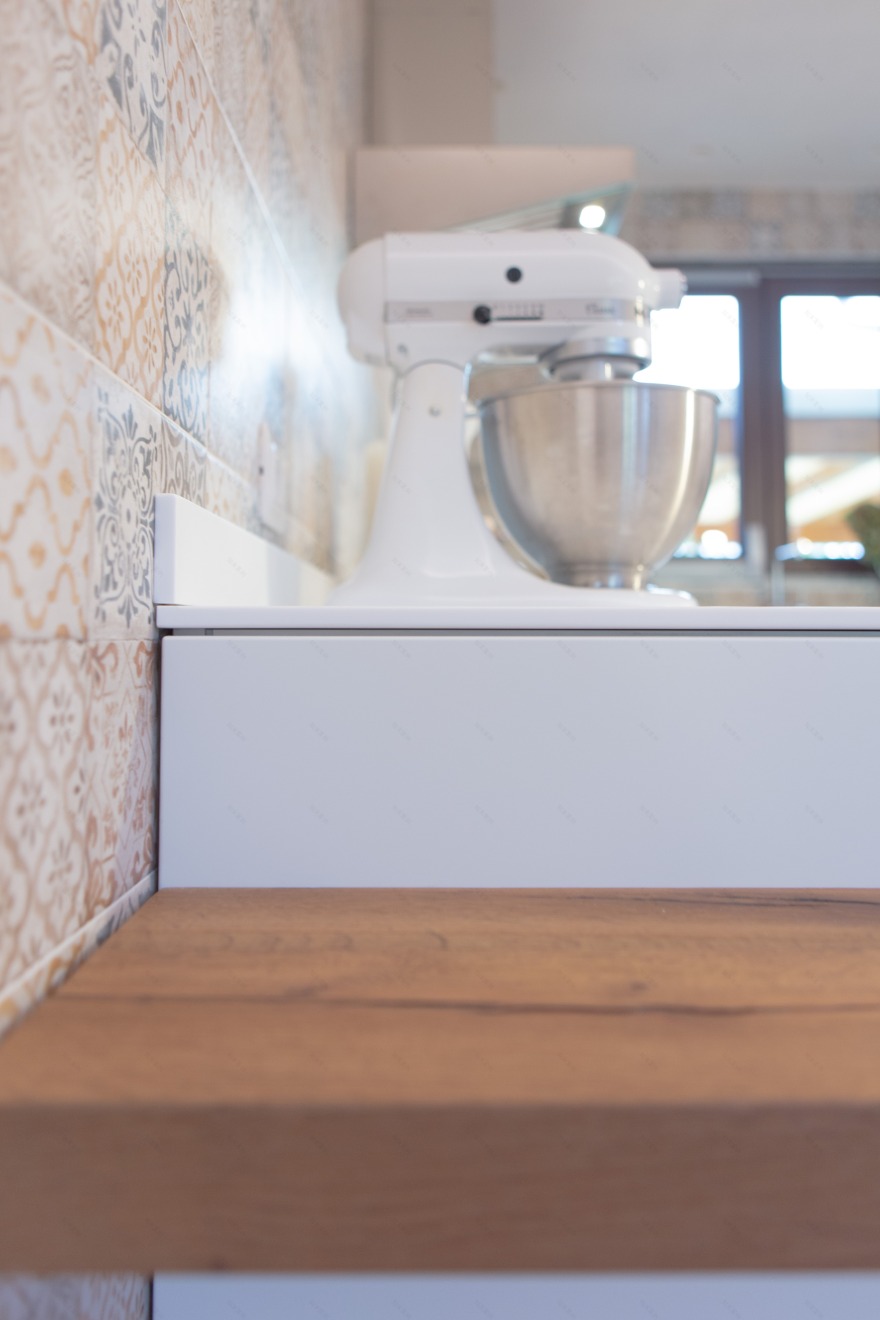 80 年代风格家居翻新,温馨简约厨房设计-19