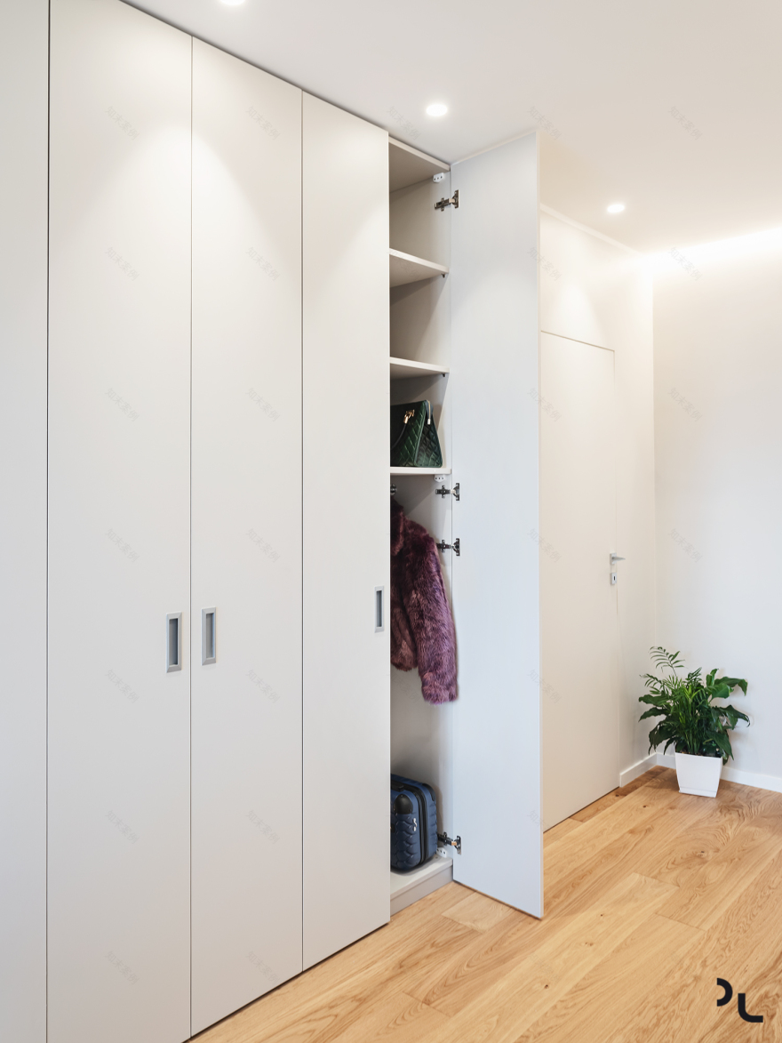 巴里城市气息 | 90 平米旧公寓的现代重生-24