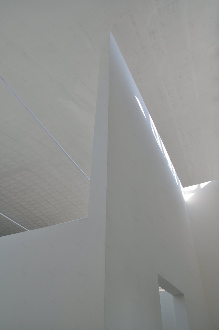 复古车间变身奶酪工坊,手工制作展现纯粹美味-5