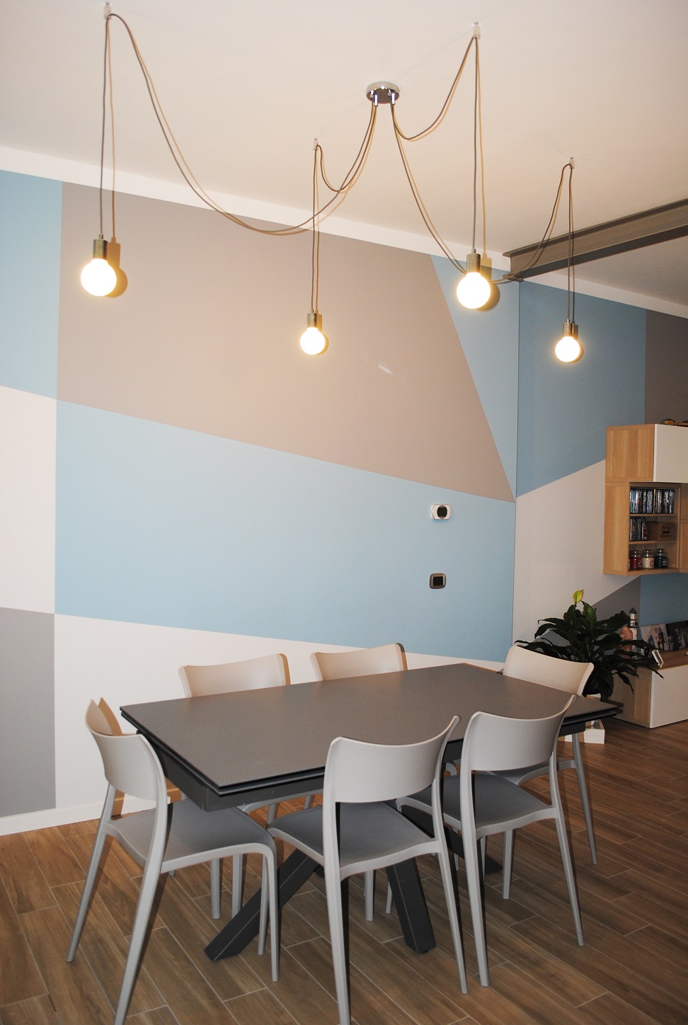 2019 年独立三层大宅 | 金属折叠楼梯的光影魅力-4