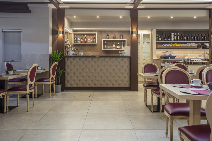 博洛尼亚城市中心,现代与古典交融的 Hotel Cavour 酒店设计-37