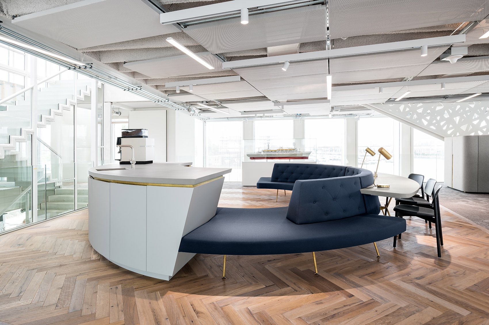 荷兰Amvest投资开发新办公室，阿姆斯特丹/定制的家具，流动的风景 -20