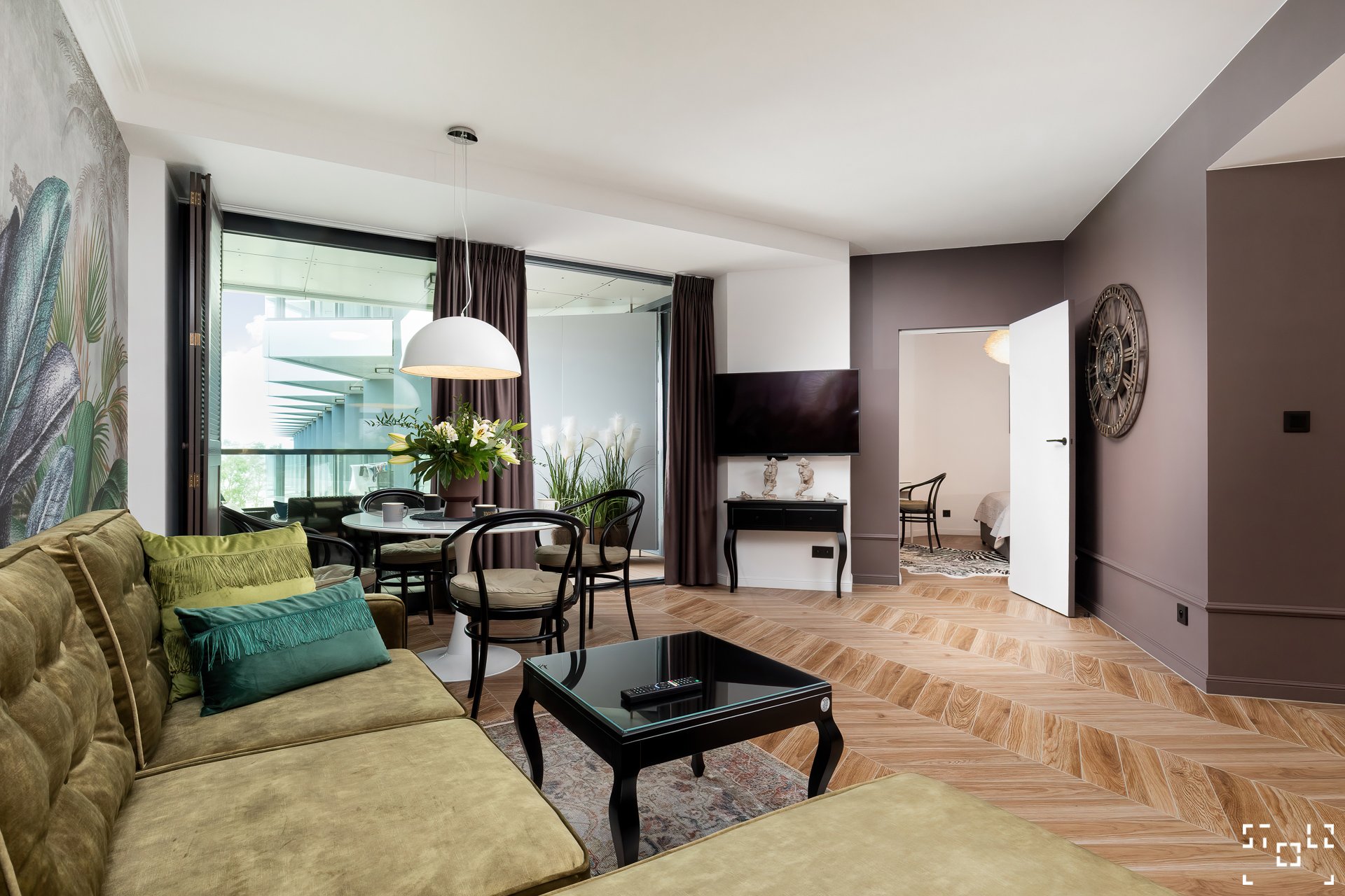 Tomasz Stolz 设计 Seaside 453 公寓，展现现代海滨风尚-3