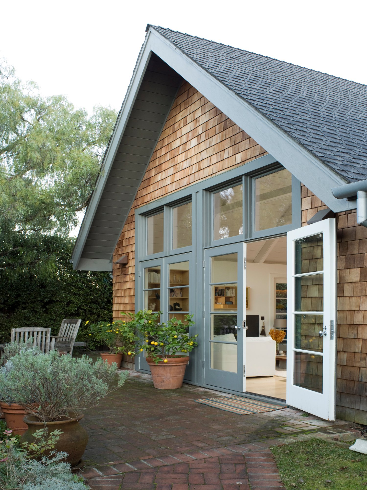 光与木的交织 · Lucent Modern 家庭住宅设计-1