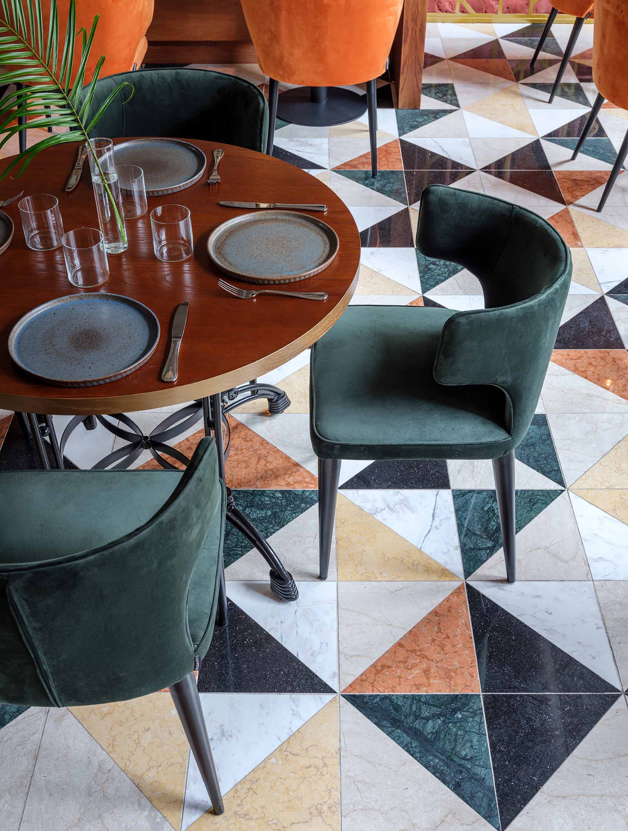 卡普谢纳街 SAPIENS 餐厅设计-11