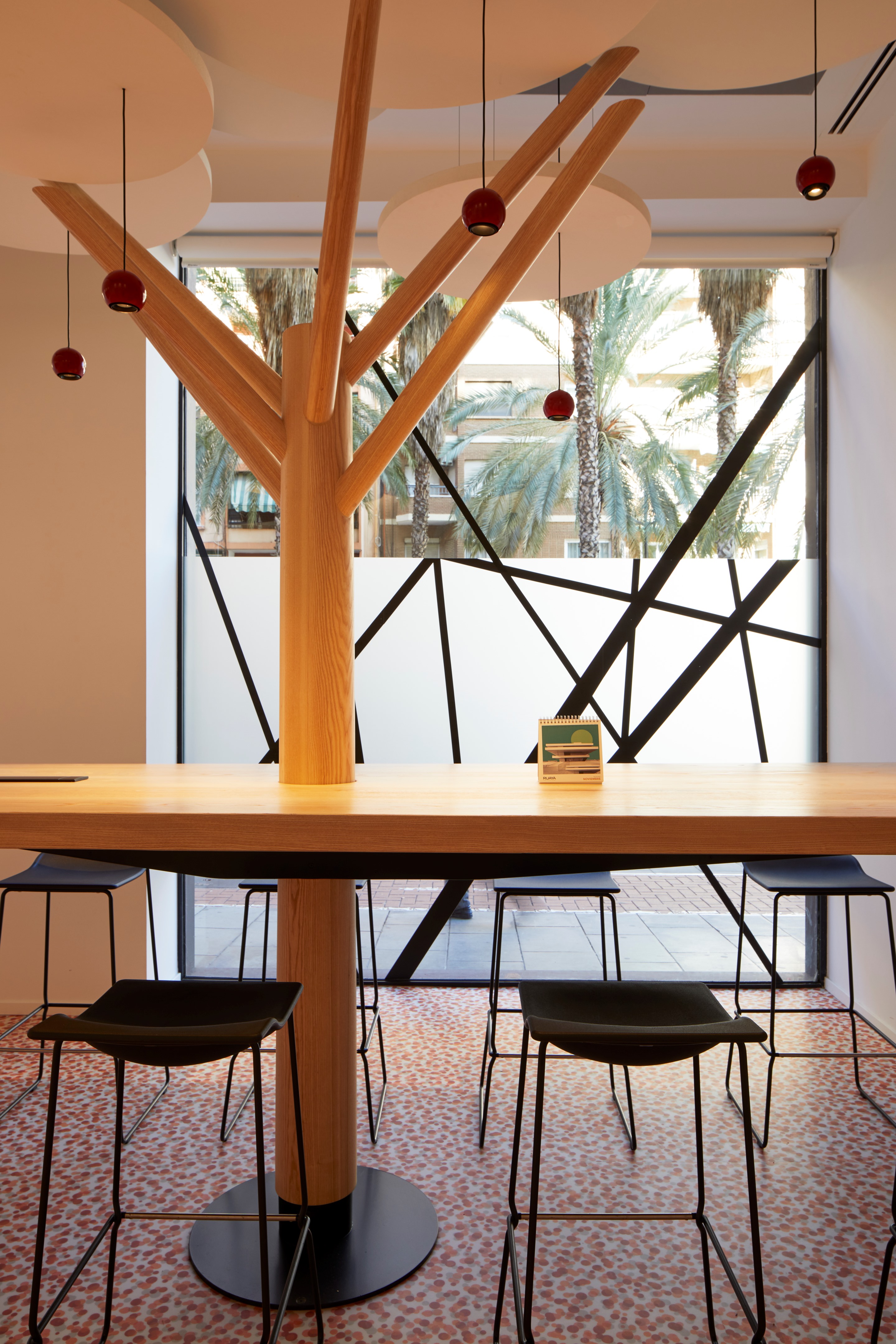 Ruaya 工作室丨西班牙马德里-16