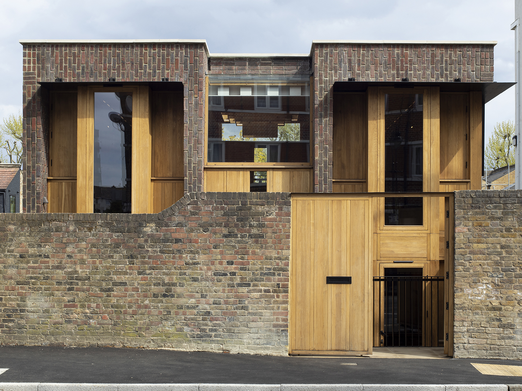 南华克砖宅 · 伦敦旧车库上的现代设计丨英国伦敦丨Satish Jassal Architects-13