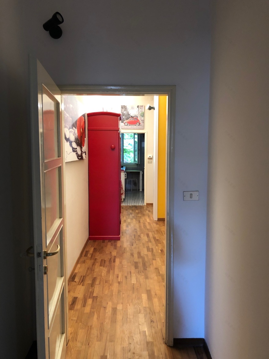 历史建筑中的复古公寓变身记-12