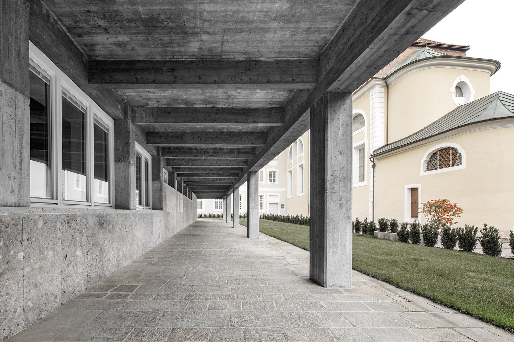 Cusanus学院翻新，意大利/结构、表面与光线的精心编排-19
