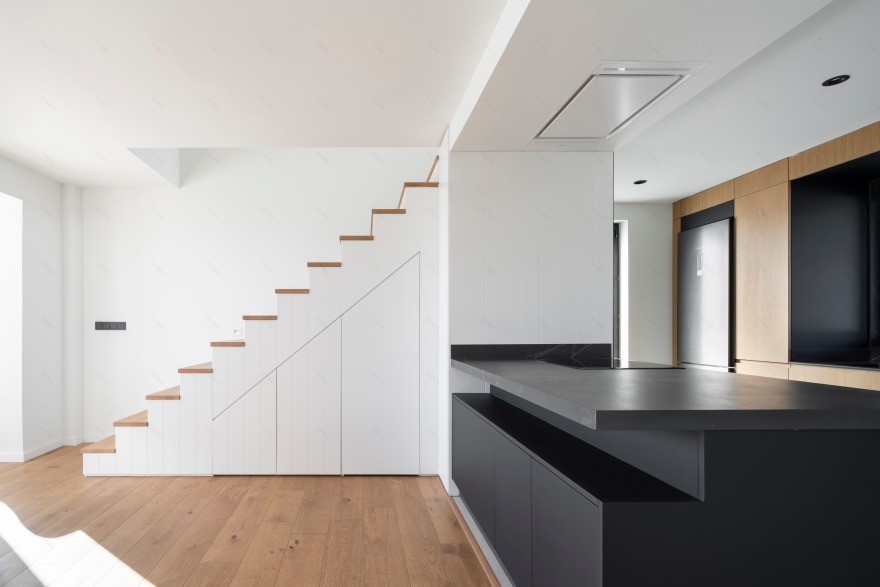 海景别墅的现代改革 | Díaz y Díaz Arquitectos 的 Ares 之家-4