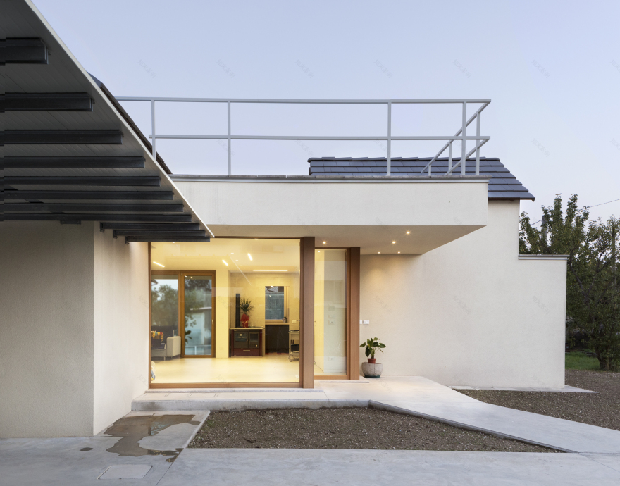 现代山间小筑 | 四重光影的和谐共生-3