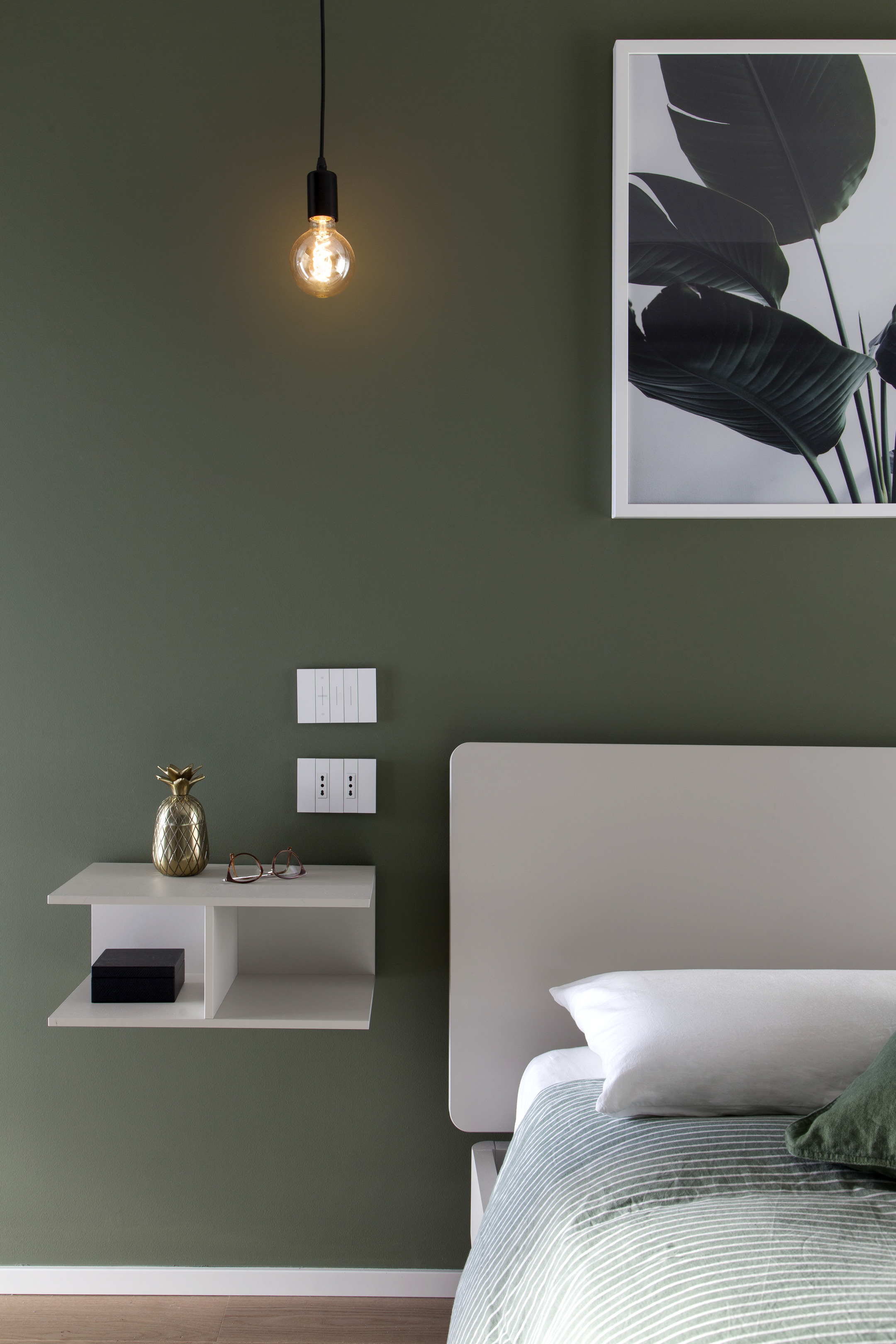 湖景宽幅公寓丨意大利莱科-27