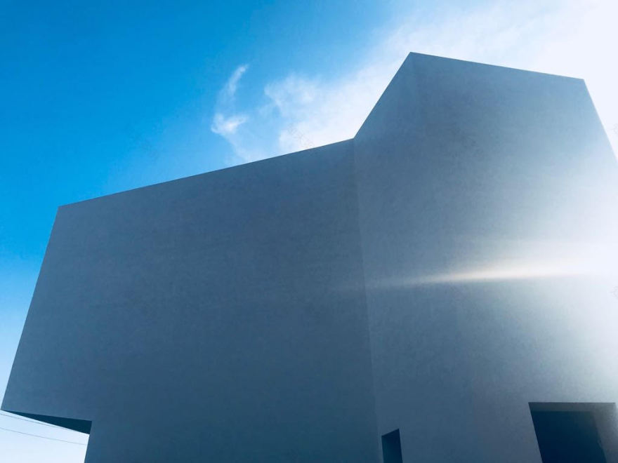 线性白建筑 | 家庭住宅的简约之美-17