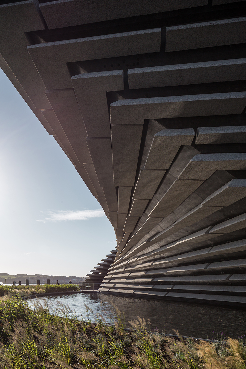 苏格兰 V&A Dundee 博物馆 | 隈研吾的人造悬崖奇观-20