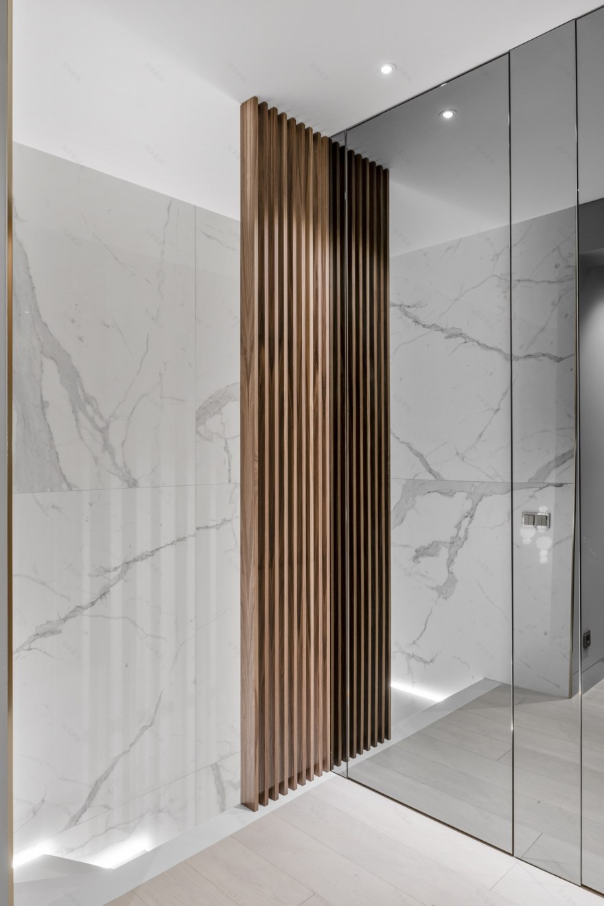 历史建筑中的透明轻盈之家-53