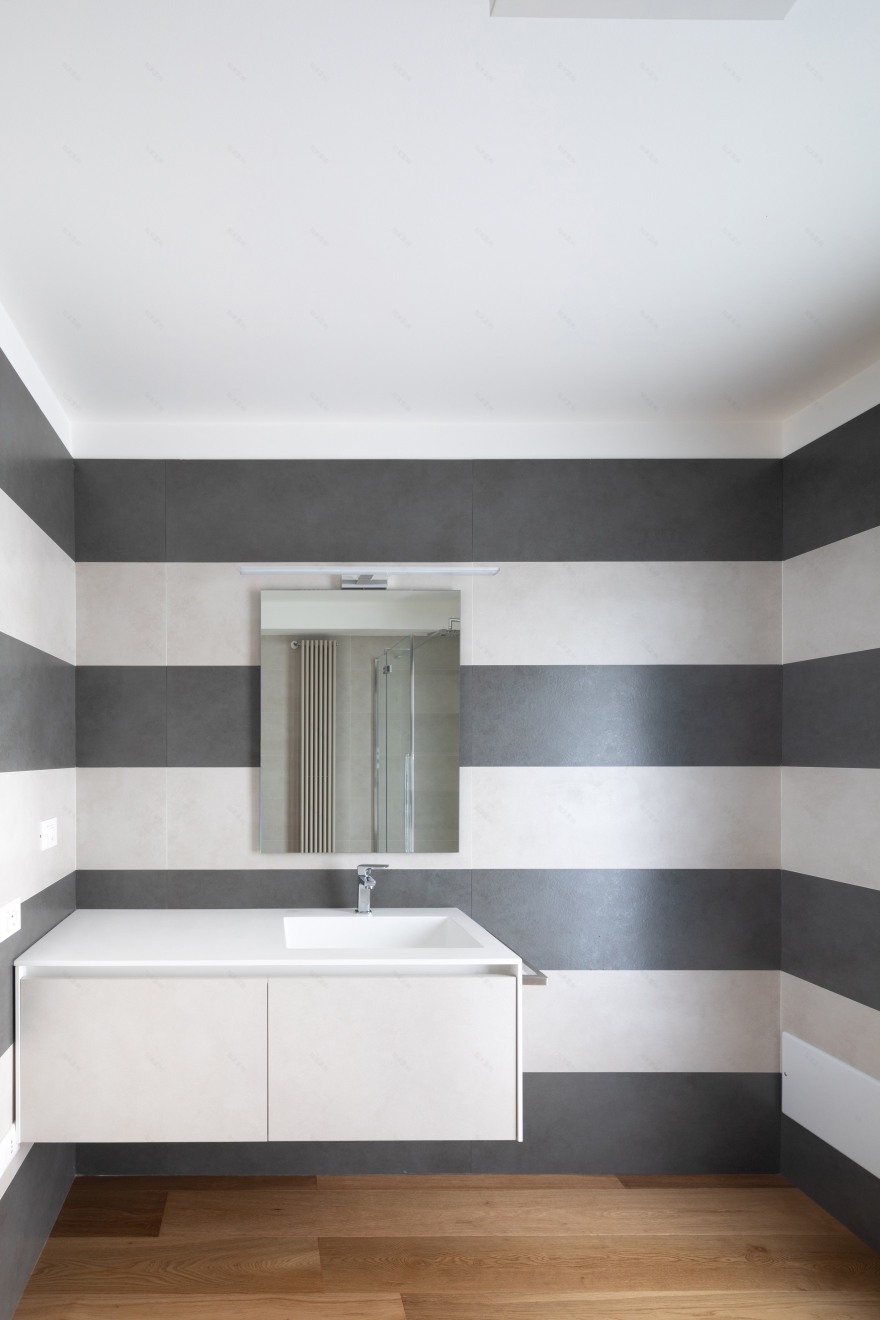 三层楼的灵活布局与光影调控-31