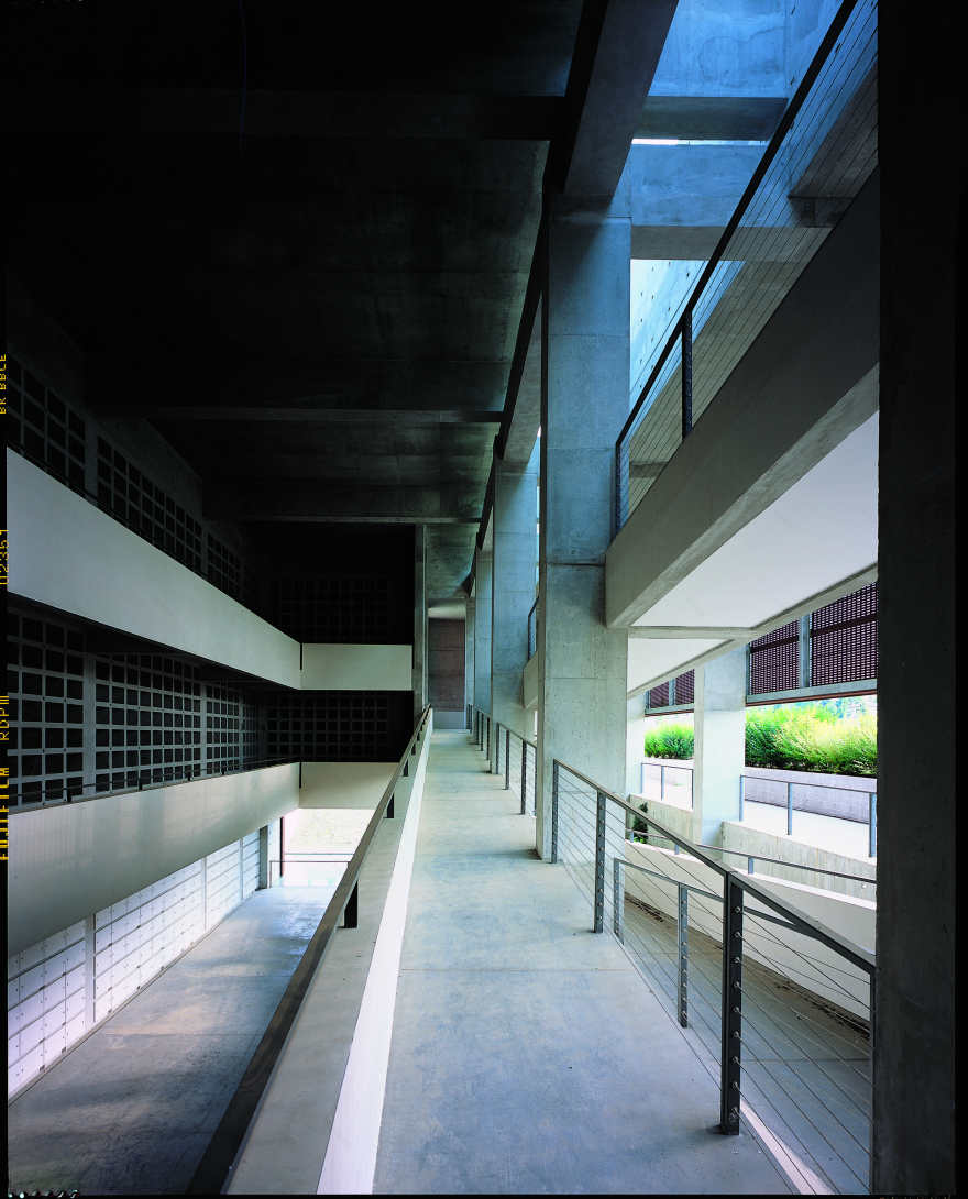 沉浸于寂静的墓葬空间-22