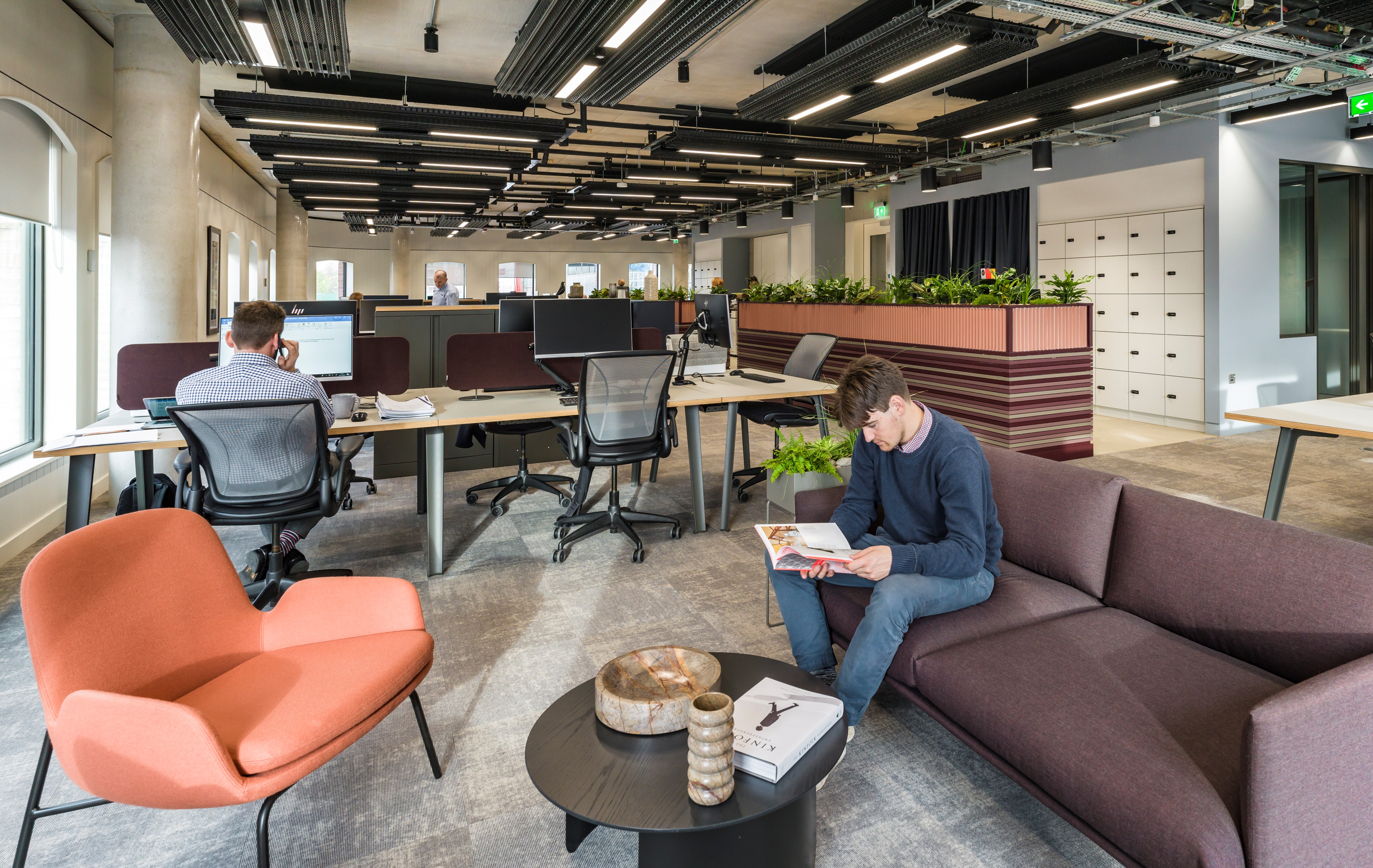 在河畔宅邸沉思-9