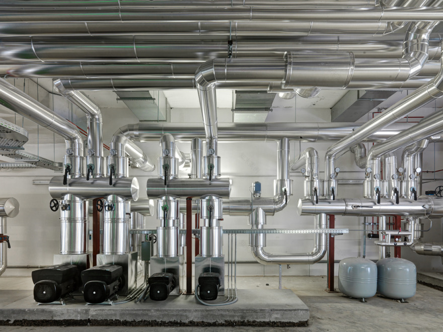 ING Direct 总部大楼现代翻新-6