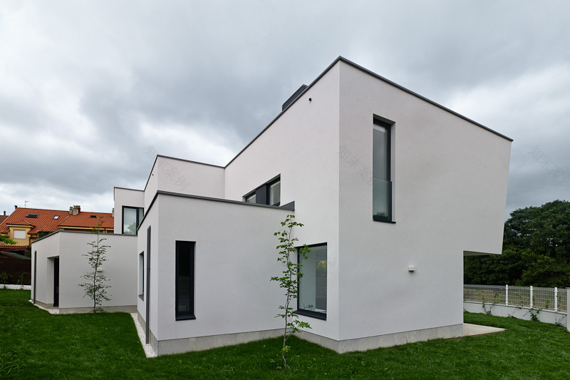 西班牙 Avilés 市简约别墅,诠释现代生活理念-18