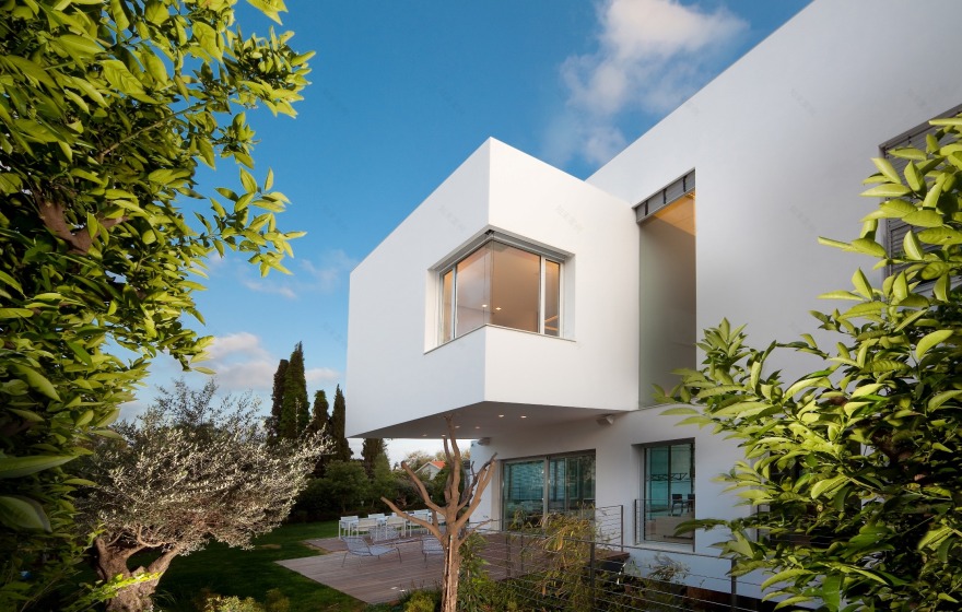 悬浮立方体别墅,现代与温暖共融-1