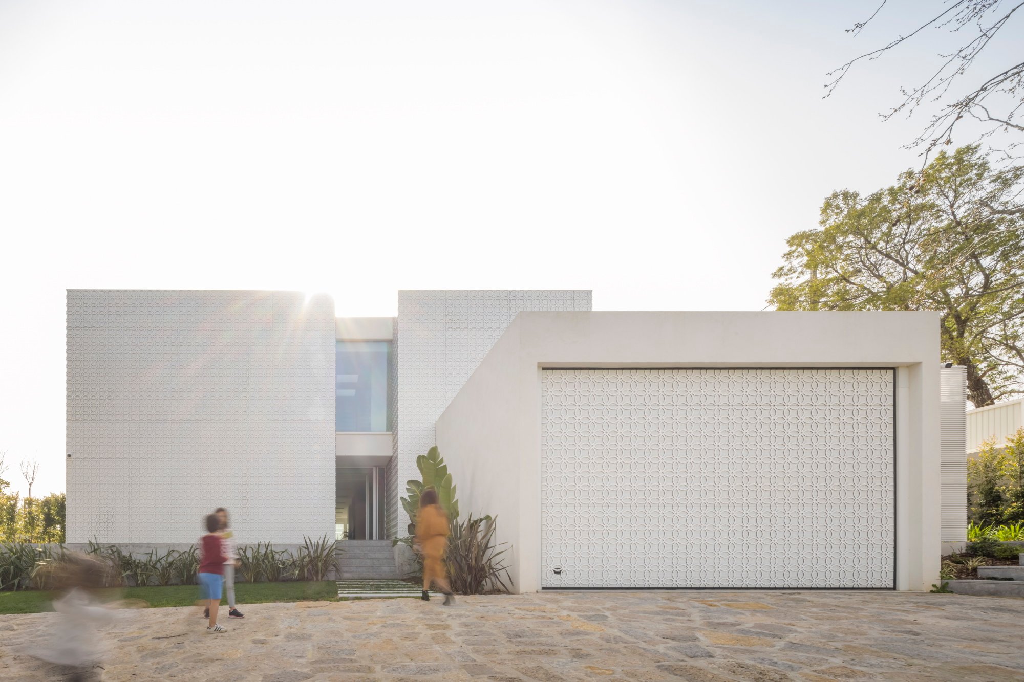 葡萄牙 Estoril RM House 现代别墅设计丨João Tiago Aguiar,arquitectos-38