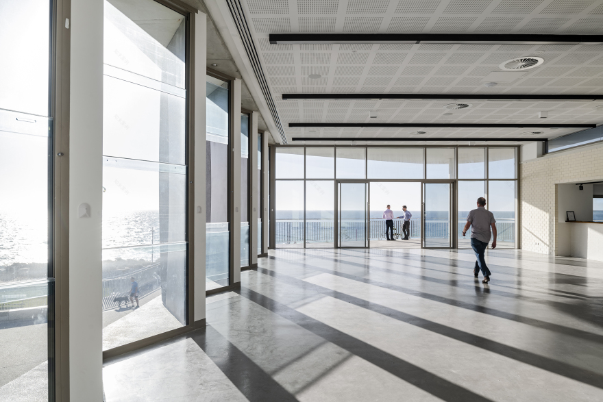 斯卡伯勒海滩服务与冲浪俱乐部-2