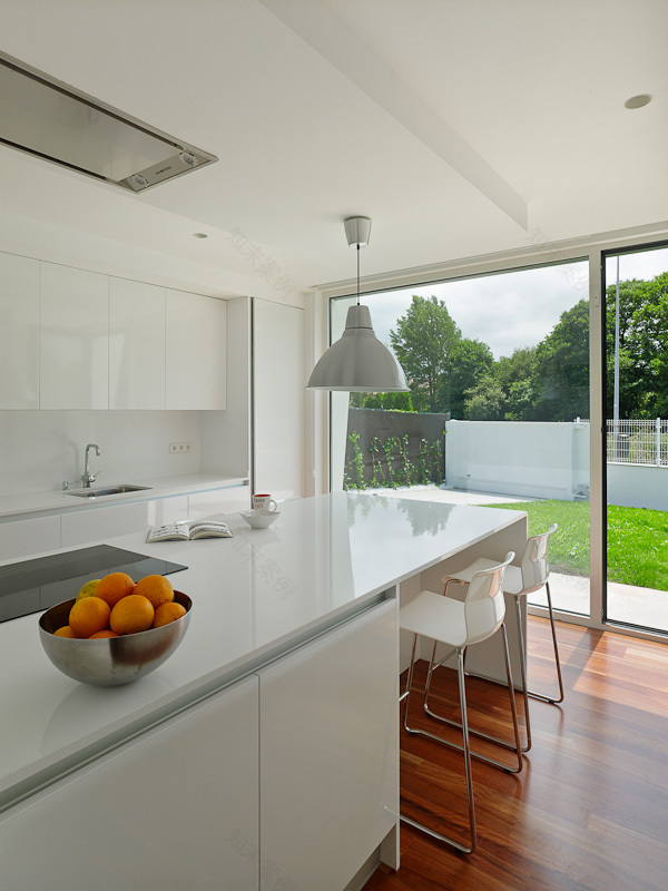 西班牙 Avilés 市简约别墅,诠释现代生活理念-49