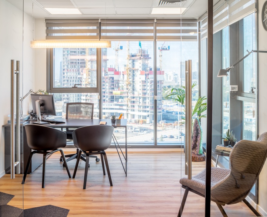 年轻现代的律师事务所办公室设计-5