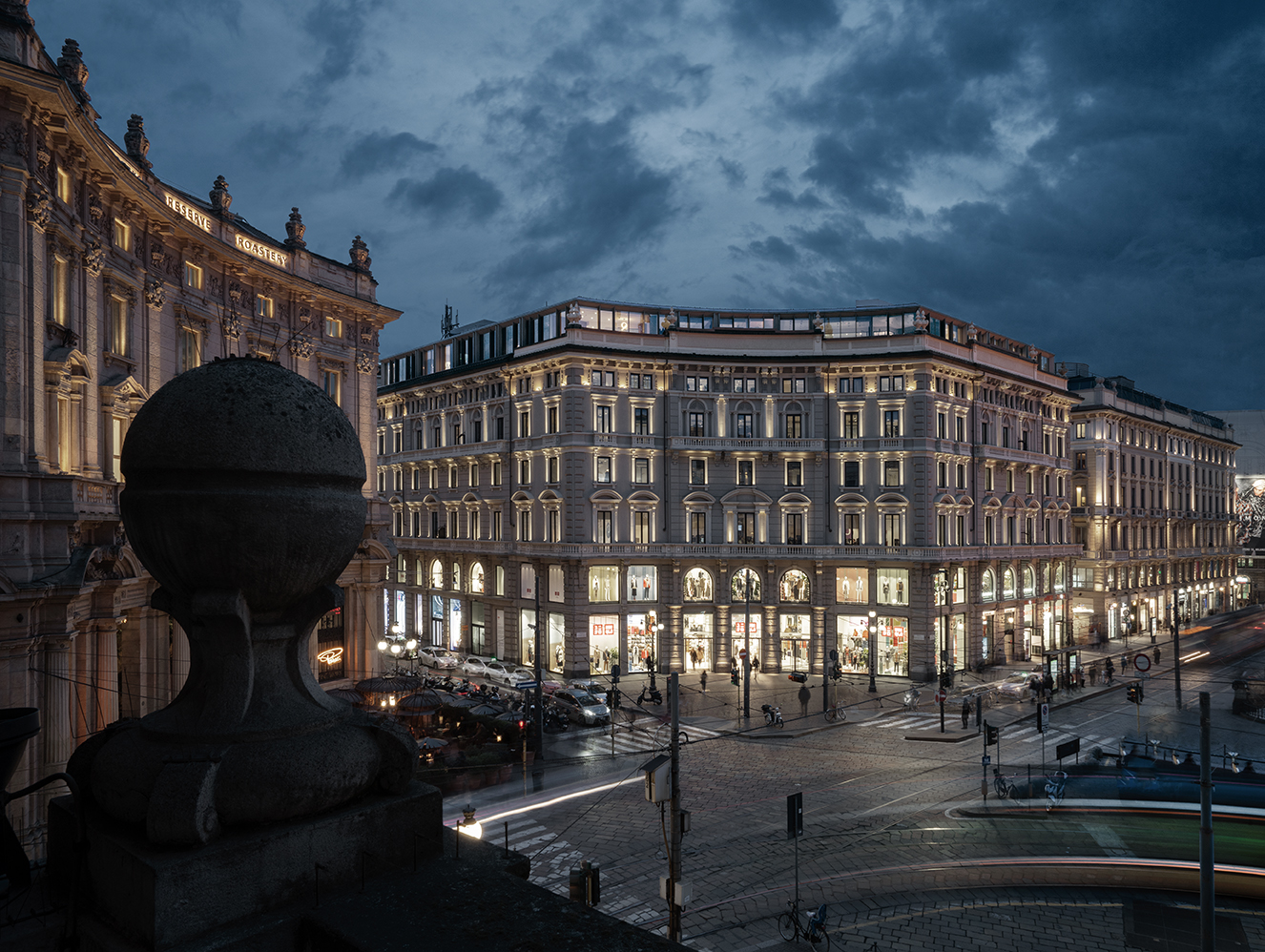 米兰百年建筑的新生 · Uniqlo 意大利首家旗舰店入驻 Cordusio2-0