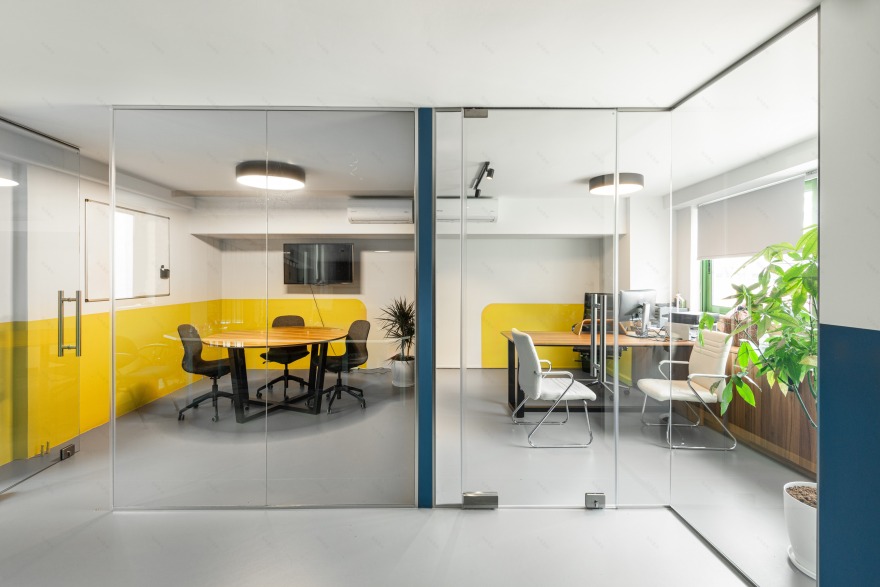 金色双层办公空间,展现灵动与协作之美-16