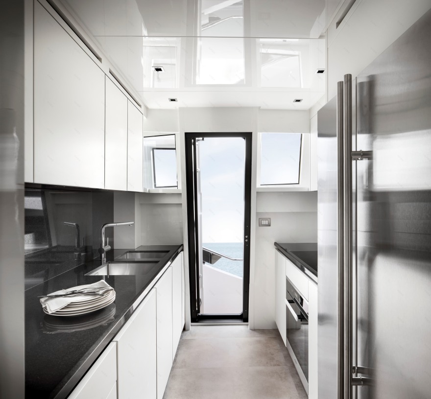 "Sanlorenzo SL 86 游艇 | 优雅精致的开放式空间设计"-9