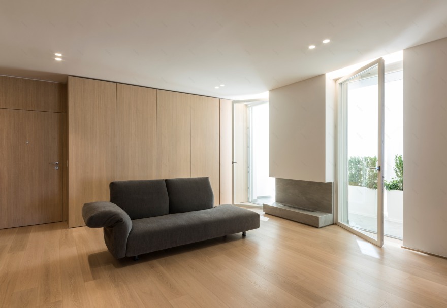 海景公寓,自然光线与极简设计的完美融合-4