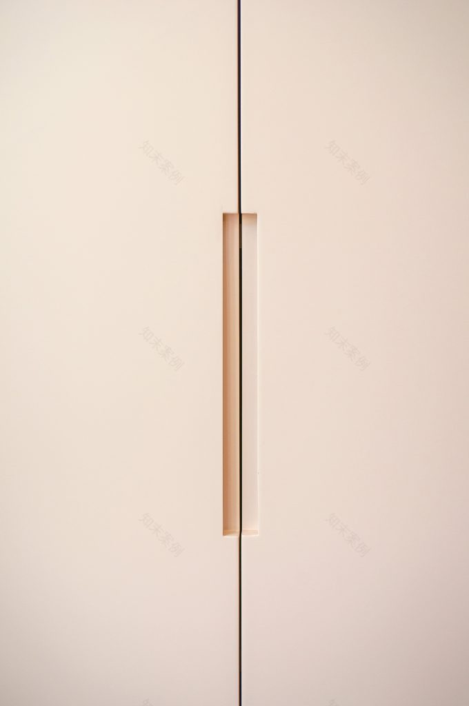 重塑 1960 年代公寓,尽享西班牙 Sitges 海湾美景-12