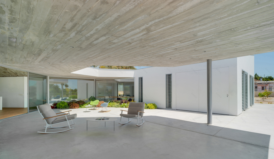 融合传统与现代的“阴与阳”别墅设计-11