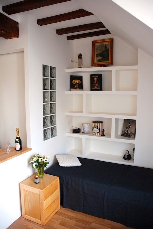 巴黎圣路易斯岛上的微型公寓改造-2