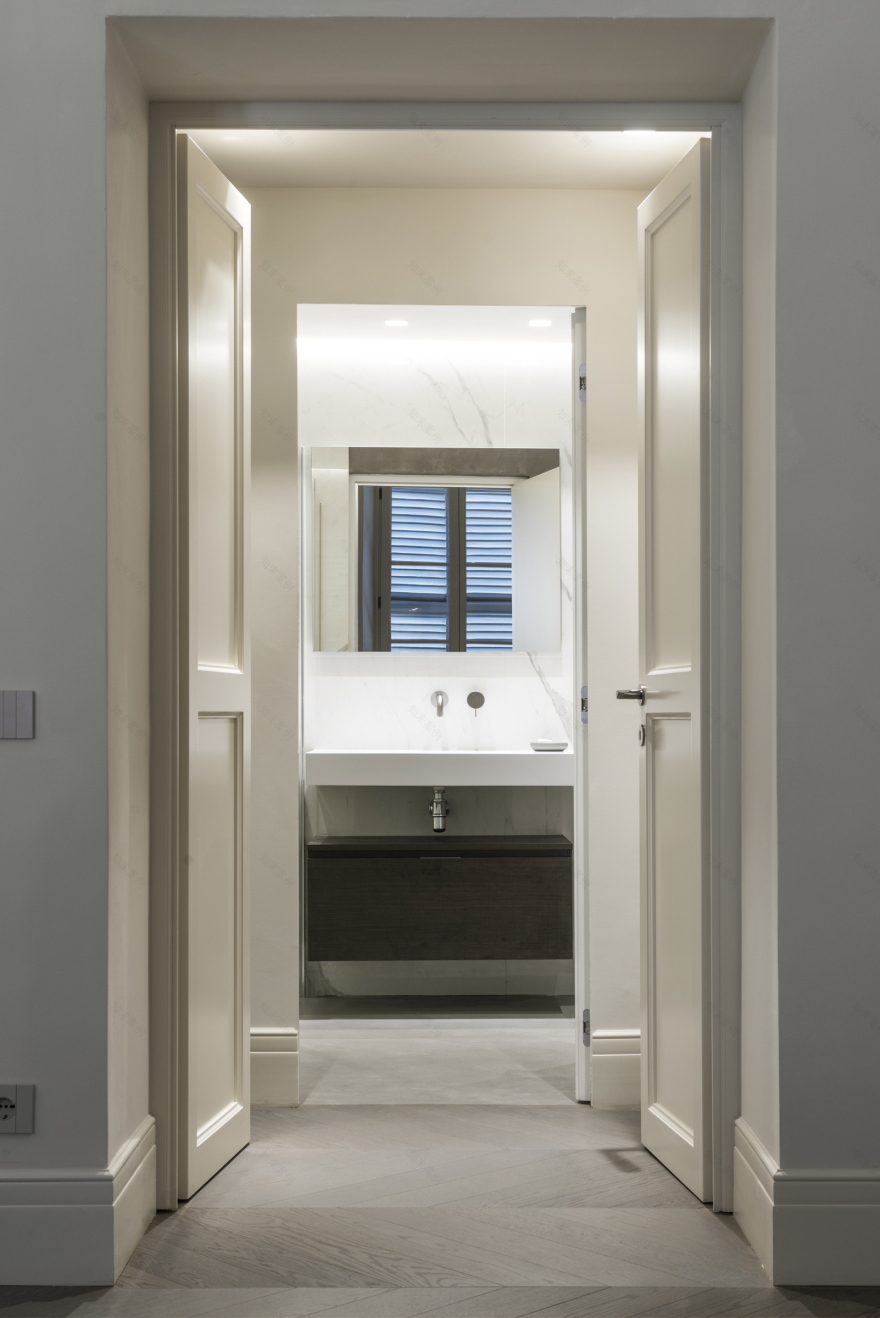 融合历史与现代的意大利古城公寓改造-21