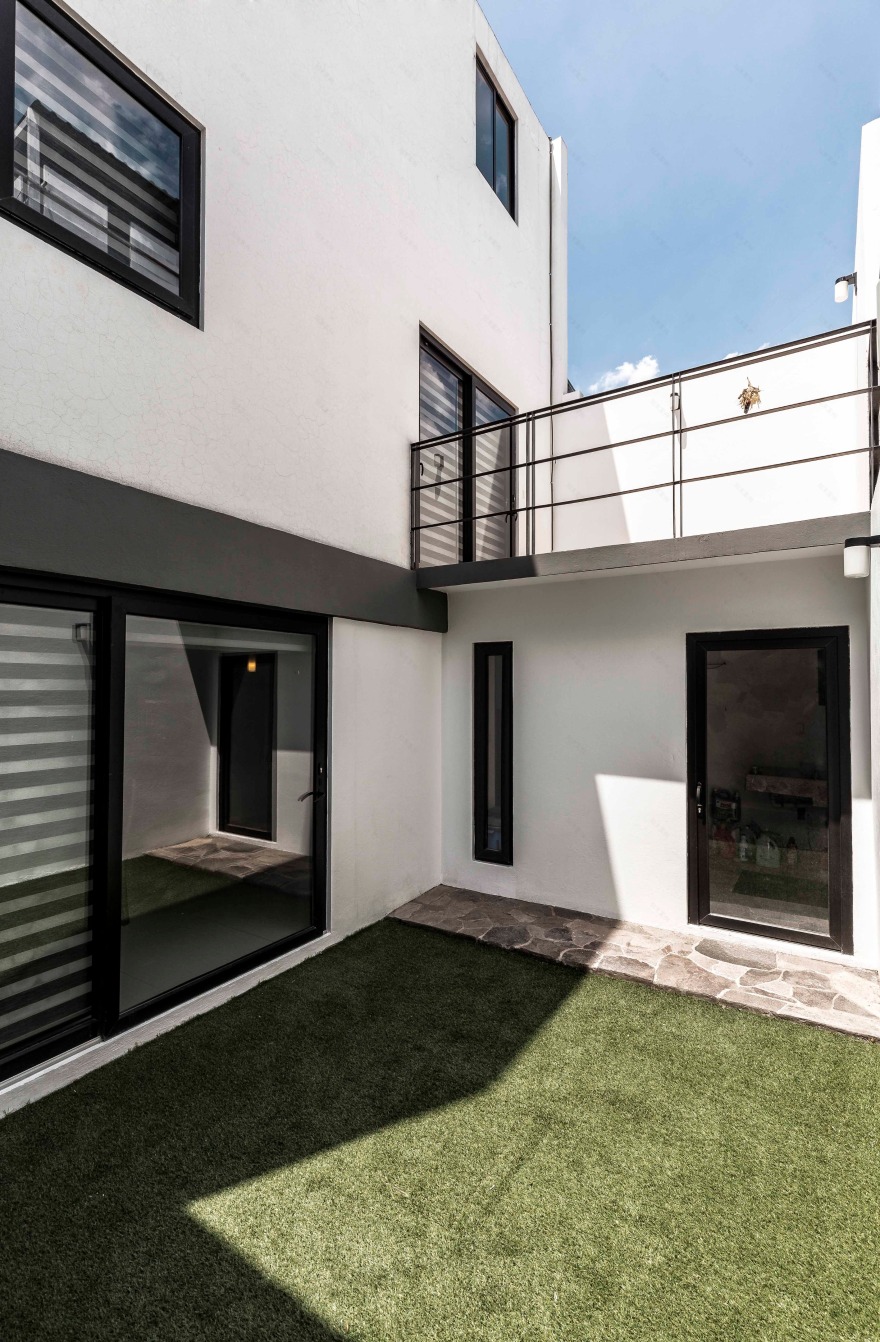 重塑 80 年代建筑,打造现代宜居别墅-20