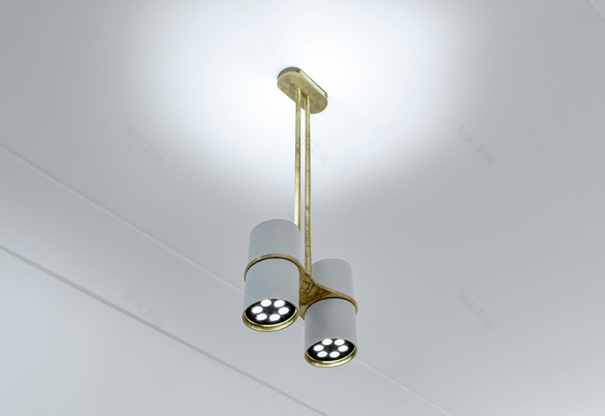 意大利 Morbegno 老建筑翻新,经典与现代的完美融合-17