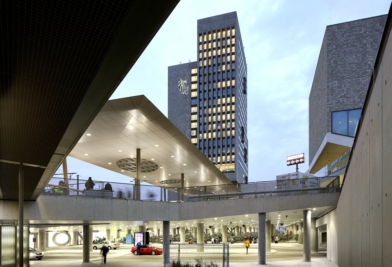 弗拉芒行政中心-6