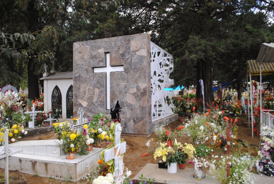 墨西哥 Paracho 墓园设计-1