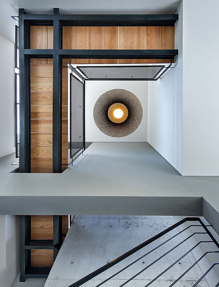 特拉维夫双家庭别墅 | 铝制框架与自然光的巧妙融合-0