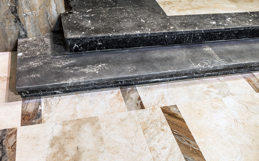 融合传统与创新的 Sedrina 教堂改造-14