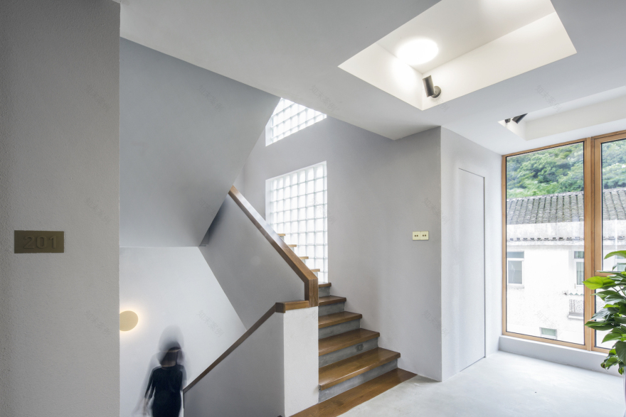 舟山海街 11 号民宿酒店 | 抵抗“欧式”风潮,寻找在地建筑可能性-74