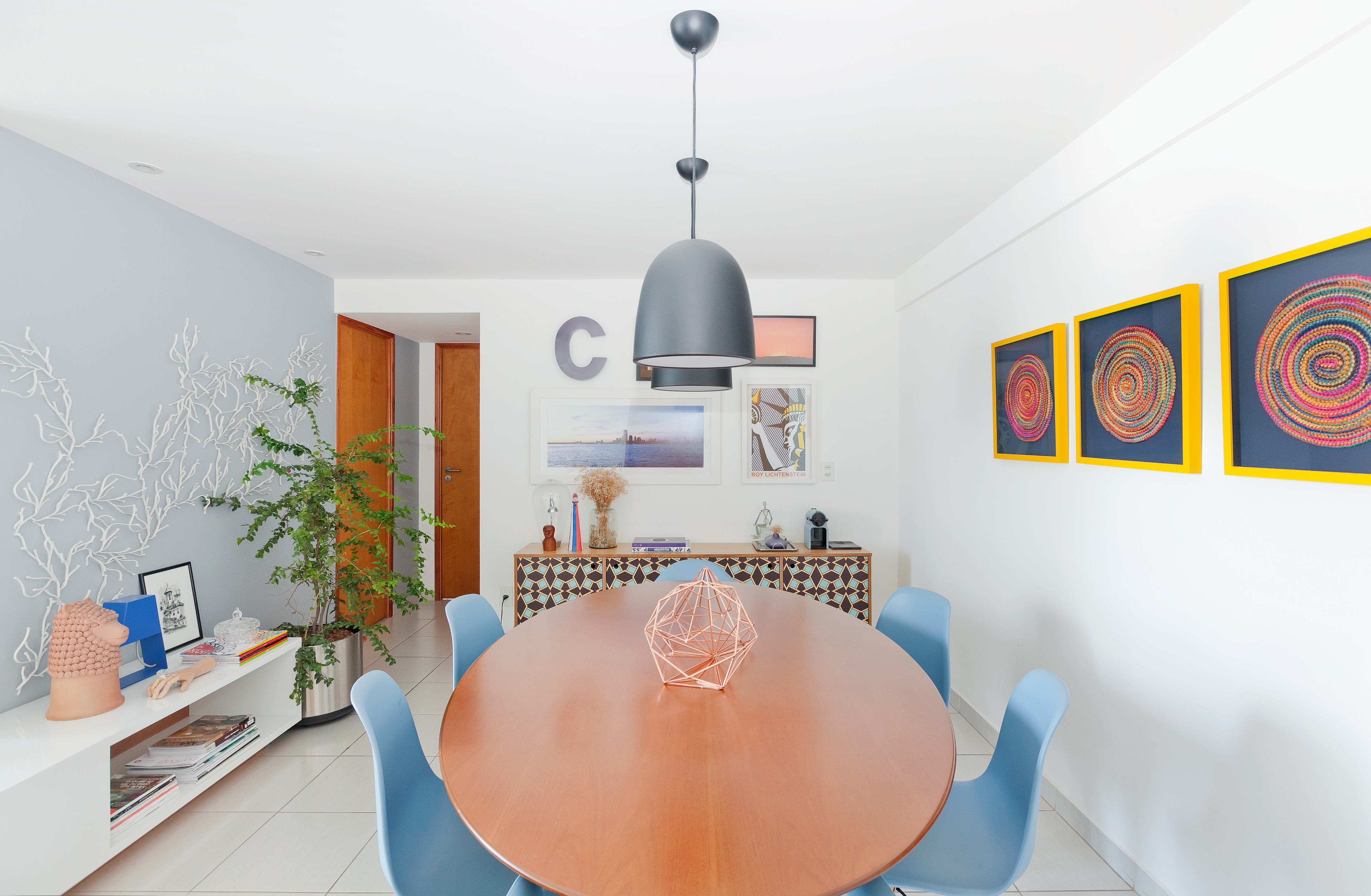 色彩轻盈的阳光家庭公寓-2